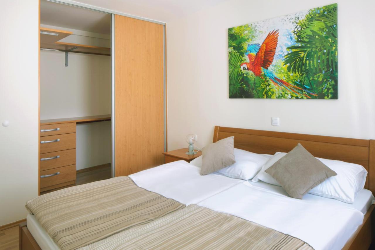 Guesthouse Tursic Vrhnika Ngoại thất bức ảnh
