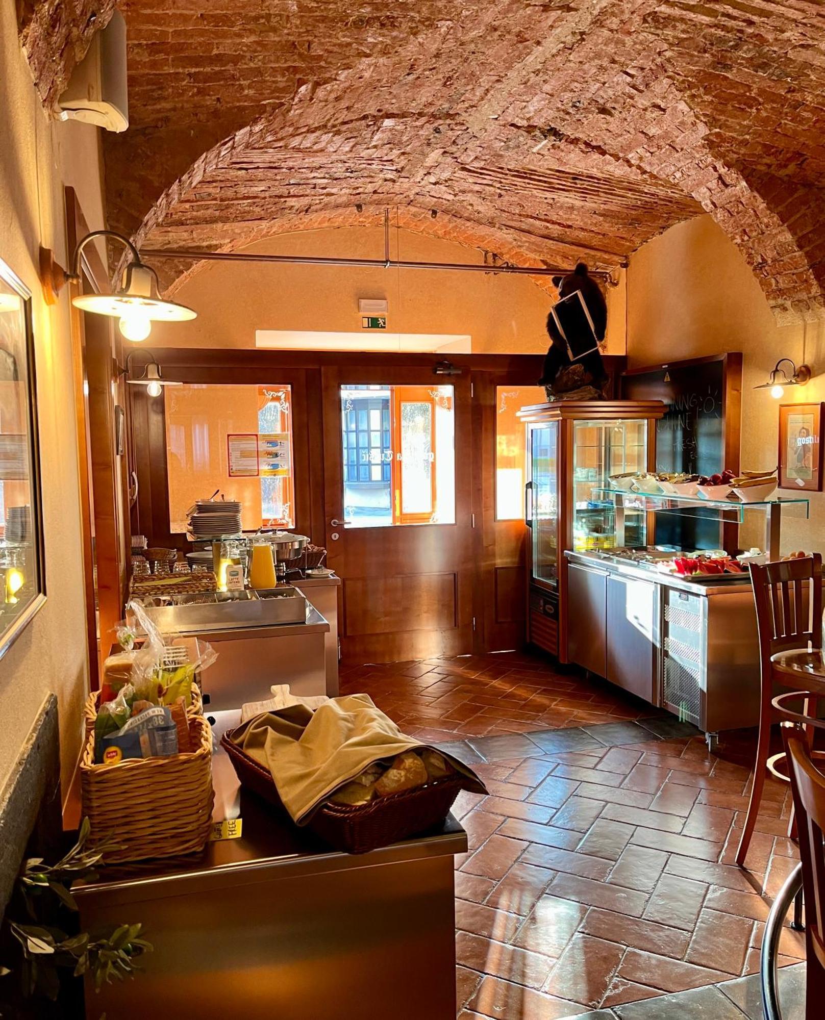 Guesthouse Tursic Vrhnika Ngoại thất bức ảnh